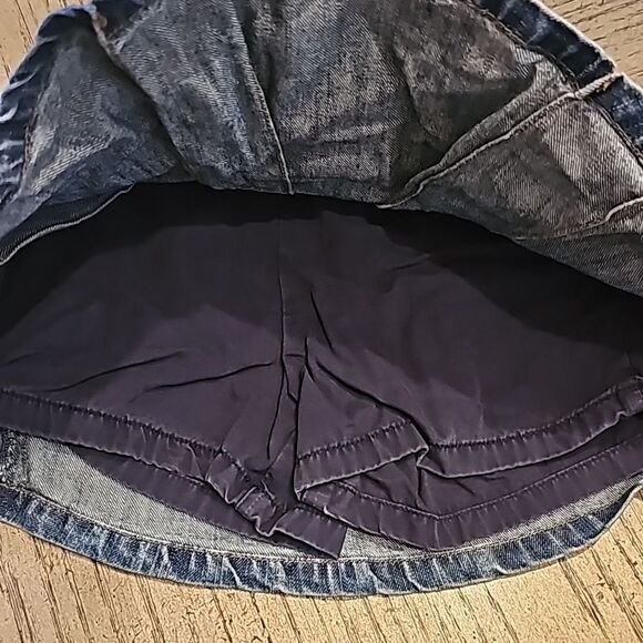 Jean skirt with shorts size 4 Gymboree - Picture 2 of 6